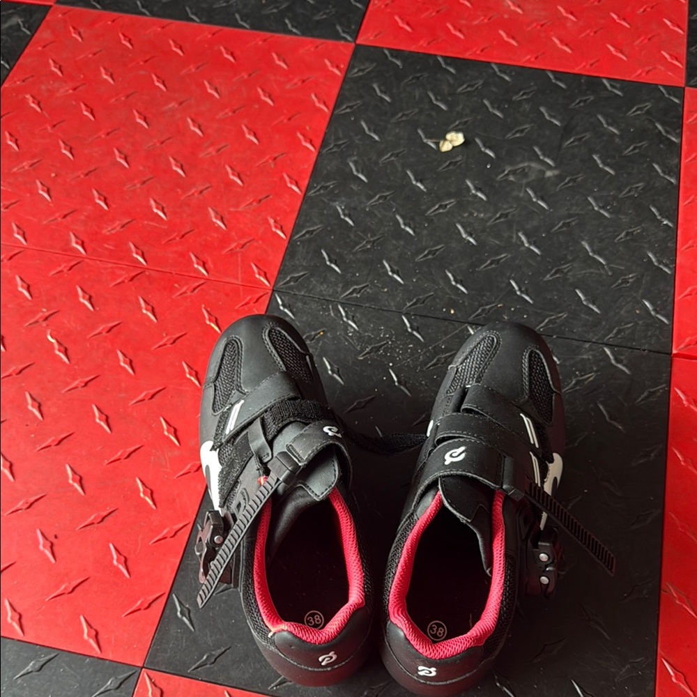 Kids Black Cycling Shoes